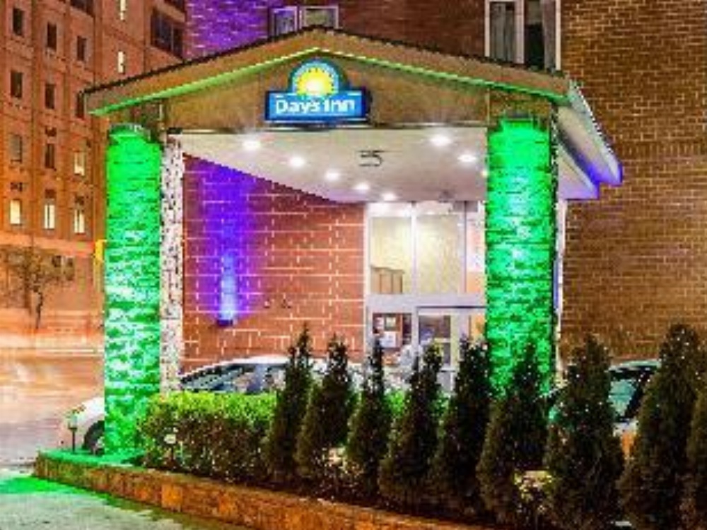 Days Inn by Wyndham Long Island City Image 13