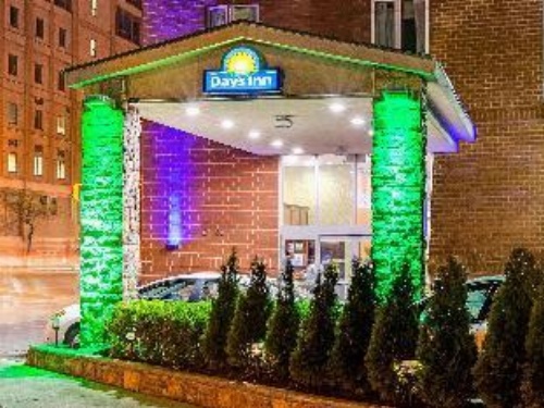 Days Inn by Wyndham Long Island City image 13