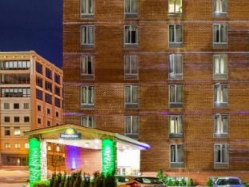 Days Inn by Wyndham Long Island City image 16