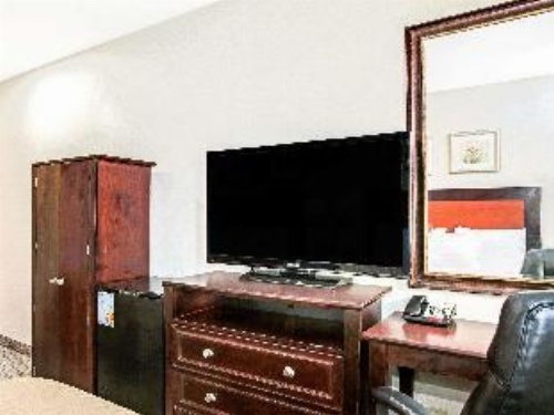 Days Inn by Wyndham Long Island City image 19