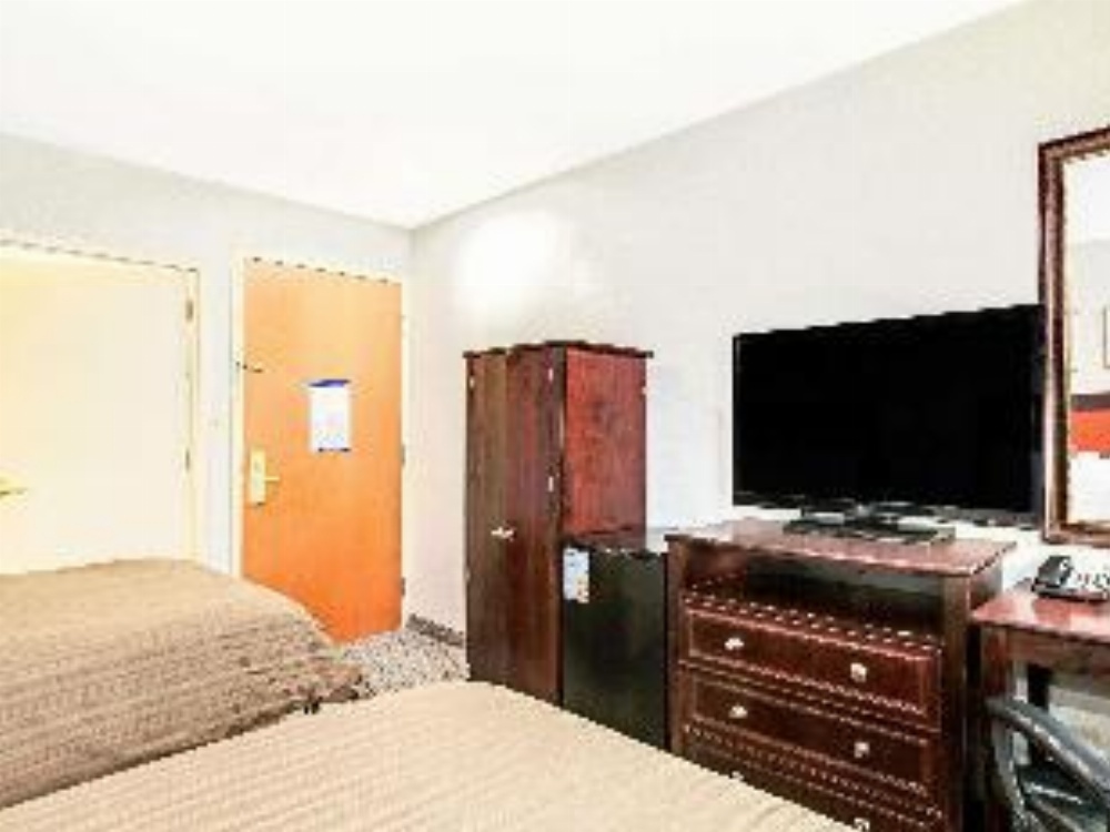Days Inn by Wyndham Long Island City Image 6